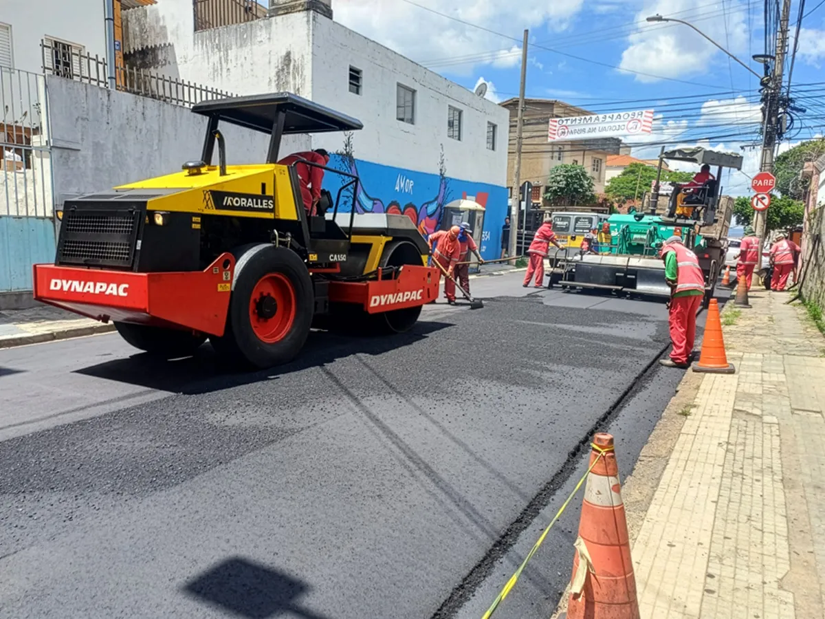 Pavimentação asfáltica realizada para a prefeitura de Belo Horizonte